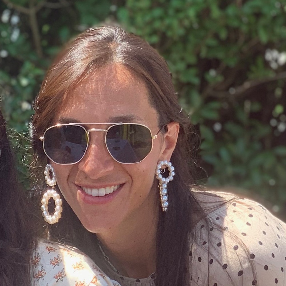 Meet your Posher, Regine